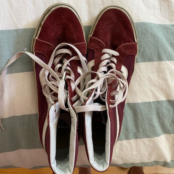 Vans - Picture 2 of 3